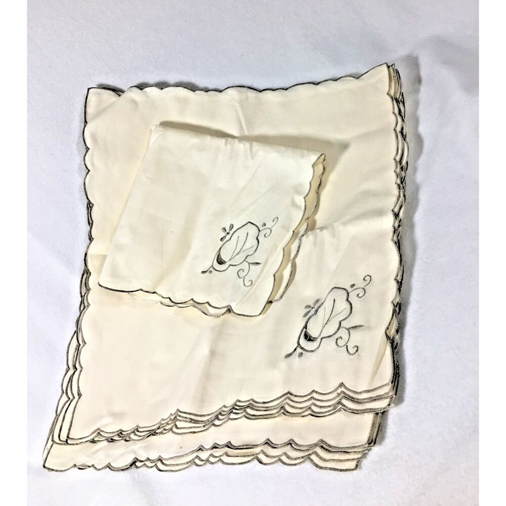 Vintage Cream Cotton Napkin Set 12pc Scalloped Embroidered Table Decor 15 x 15 " - Picture 2 of 12